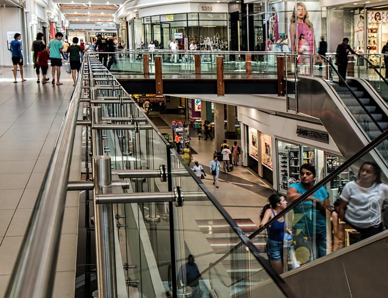 Shopping centre, photo by Steve Buissinne